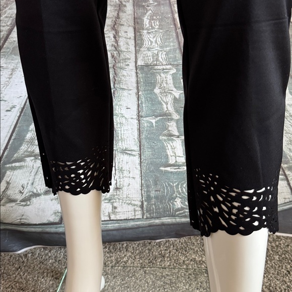 New with tags White House Black Market Black Laser Cut Hem Straight Ankle Pants - Picture 5 of 10